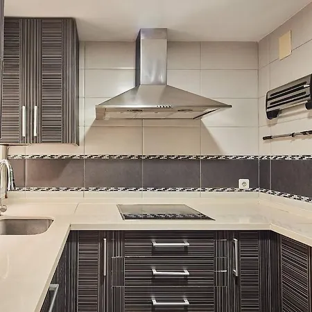 Gades Zuloaga Ha 公寓