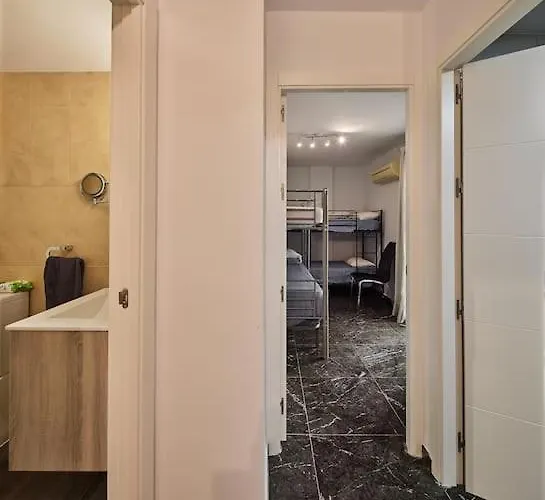 Gades Zuloaga Ha * Кадис